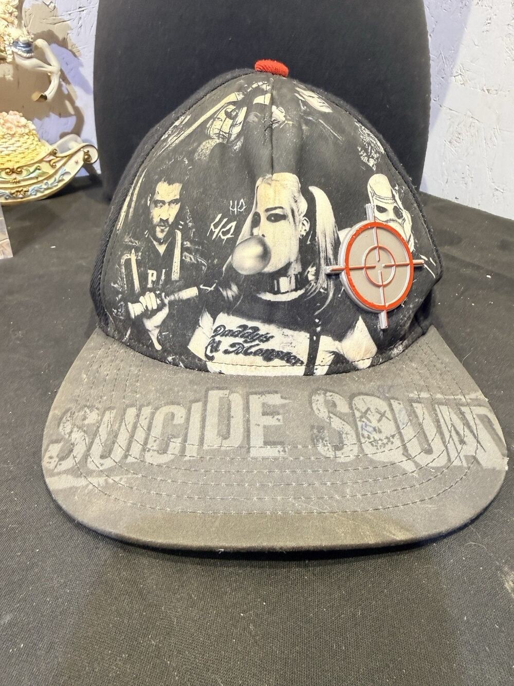 Suicide Squad Deadshot Crosshairs Logo Snapback Baseball Cap Hat DC Comics